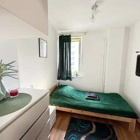 Hotell Anielewicza 26 *