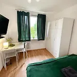 Anielewicza 26 Szálloda *