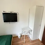 Anielewicza 26 Szálloda *