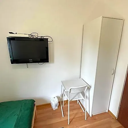Otel Anielewicza 26