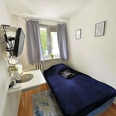 Otel Anielewicza 26 Varşova