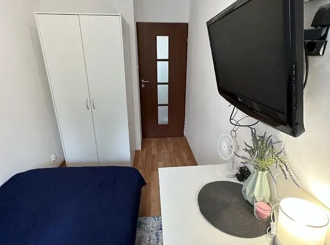 Hotel Anielewicza 26 Warsaw