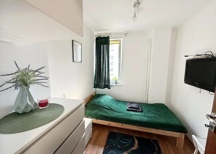 Hotel Anielewicza 26 *